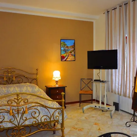 Afrodite Apartment *